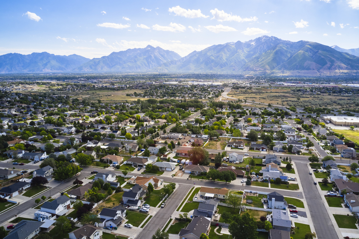 Suburban Utah Neighborhood Aerial View Transitioning from Renting to Owning in 2025: What to Expect in SLC