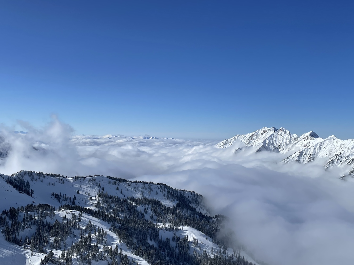 Winter Family Fun Beyond the Slopes