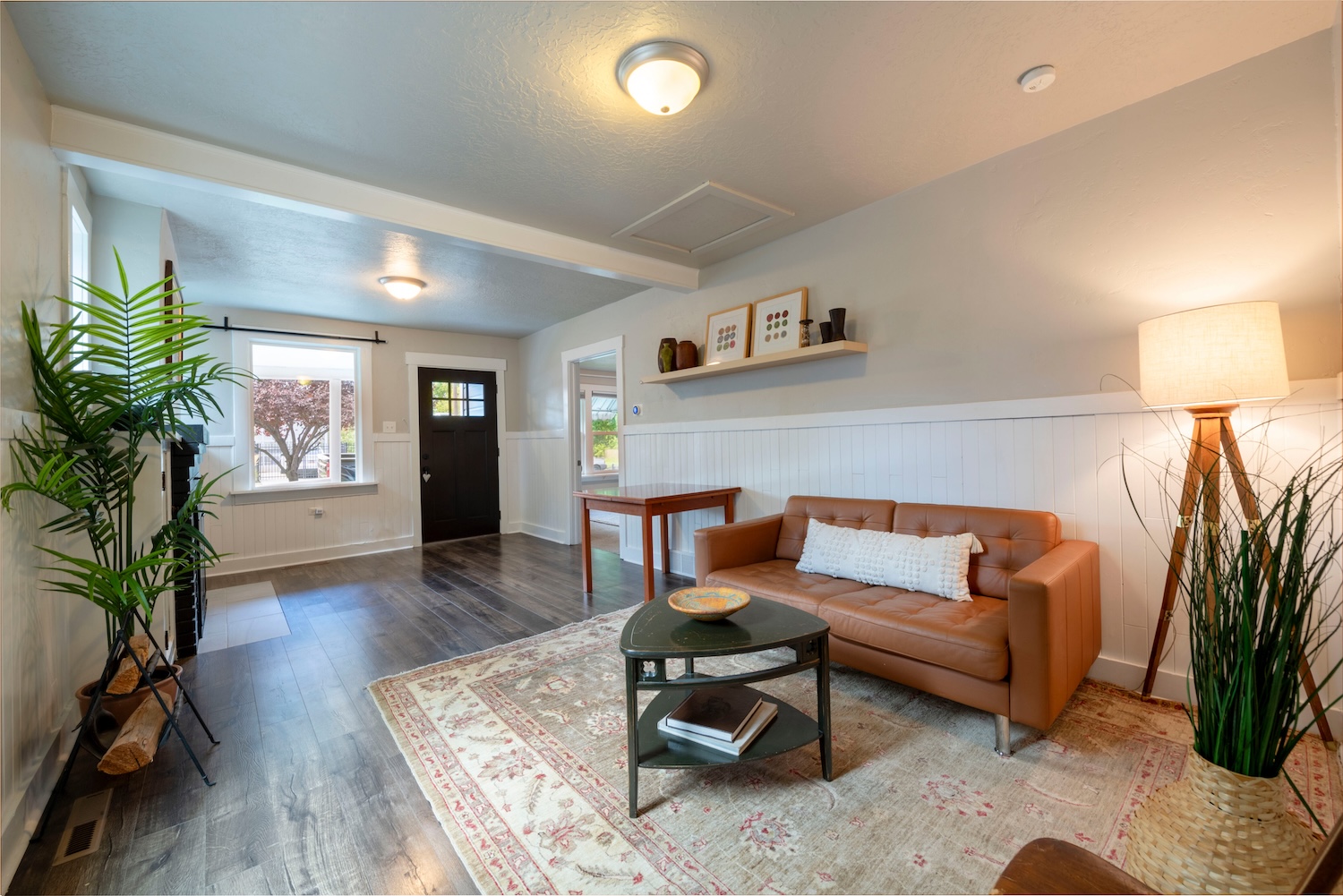 Interior of an existing Utah home for buyers to evaluate before purchasing